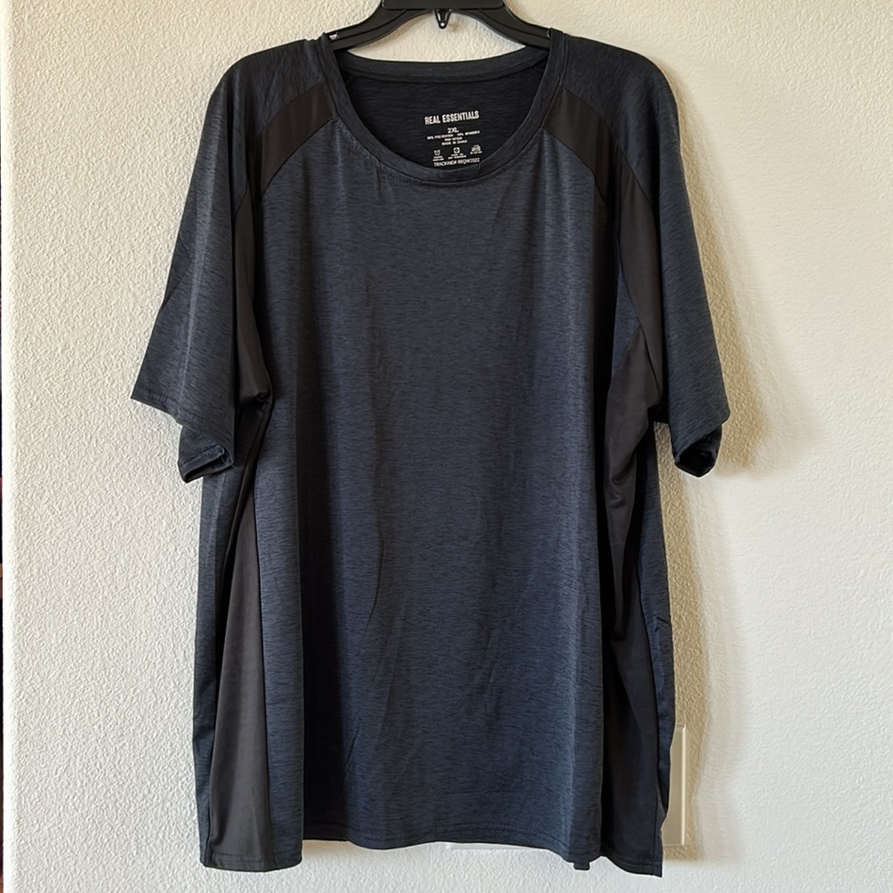 NWOT - Real Essentials Men's Tee